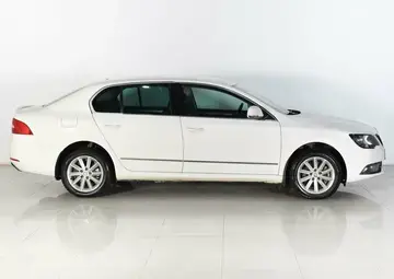 Skoda Superb Вид 5