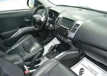 Mitsubishi Outlander Вид 5