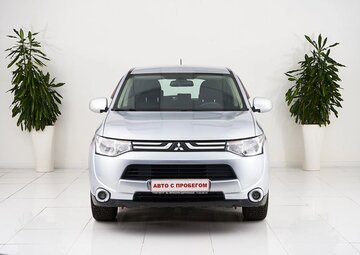 Mitsubishi Outlander Вид 2
